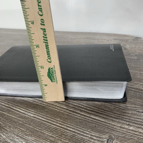 NIV, Thinline Bible Bonded Leather, Black, Red Letter Edition Zondervan - Picture 5 of 9